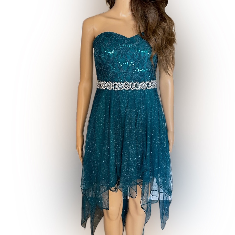 Greenish Blue Sleeveless Rhinestones Embellished Fit & Flare Dress Size 11 Prom